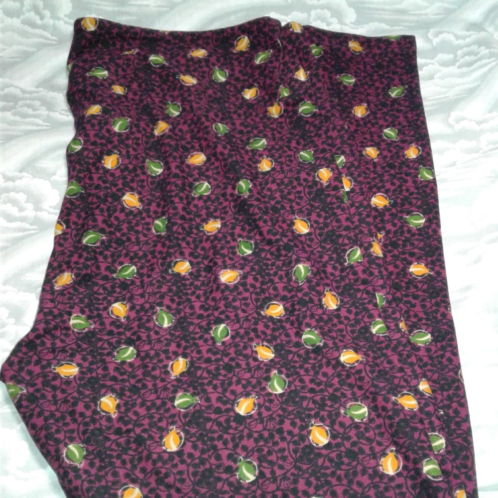 NWOT LulaRoe Leggings!!!